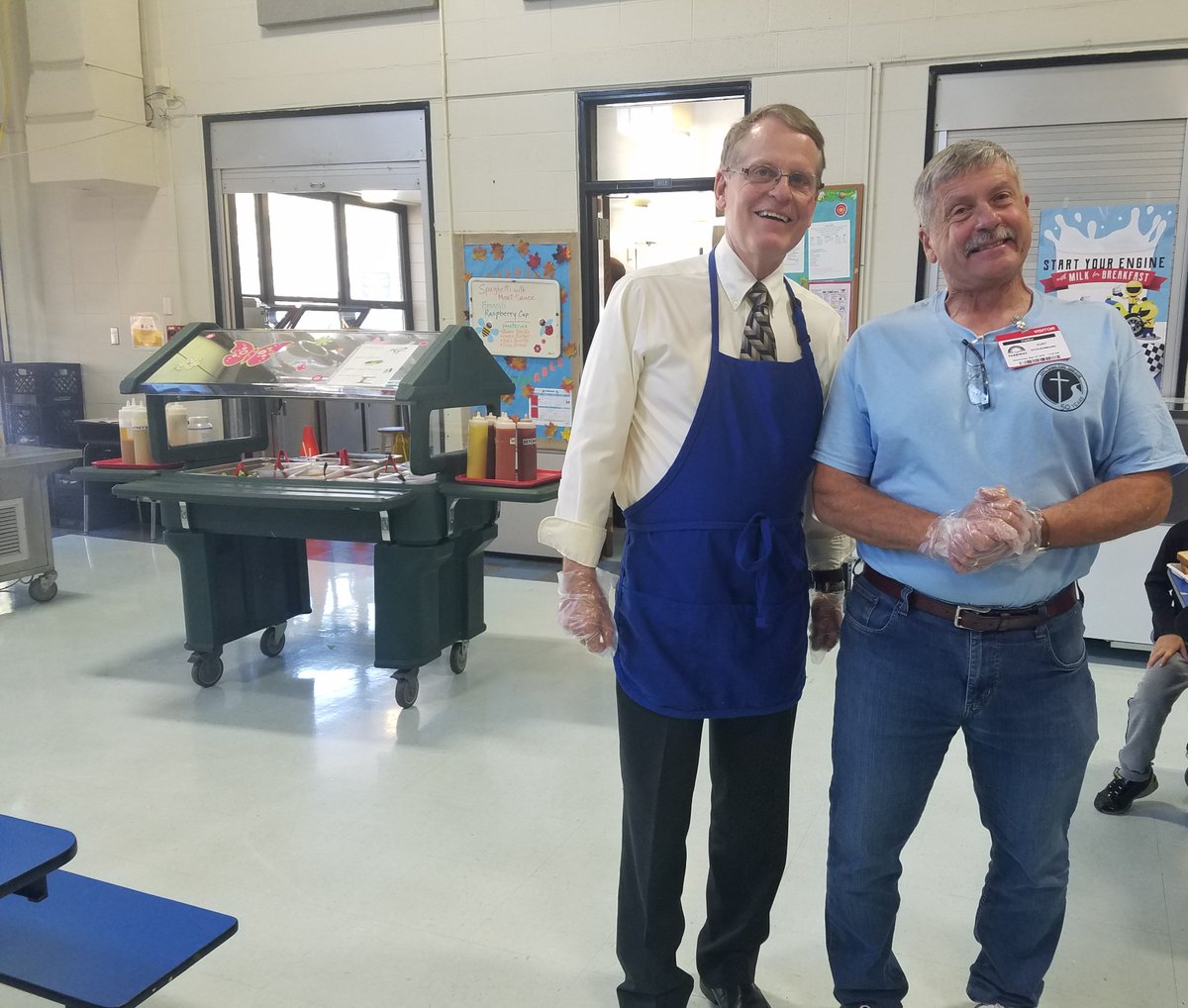 Dr. Marty serving up smiles and healthy eating at Green Trails Elementary School today for NSLW!  #NSLW19 #parkwayproud