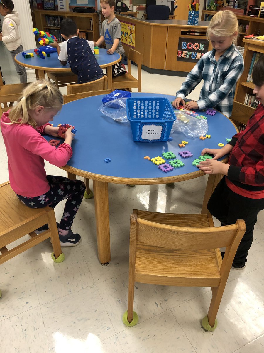 ASESLibrary's tweet image. First graders getting to use Library centers 🦈📚 @sharkhappenings #ccpslibraries