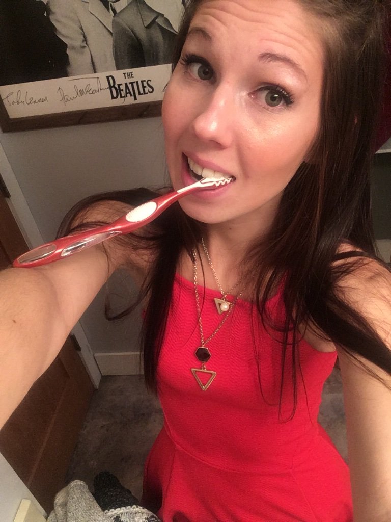 KaidoK20's tweet photo. My toothbrush

#ThankfulThursday https://t.co/u4rrOJ6AQb