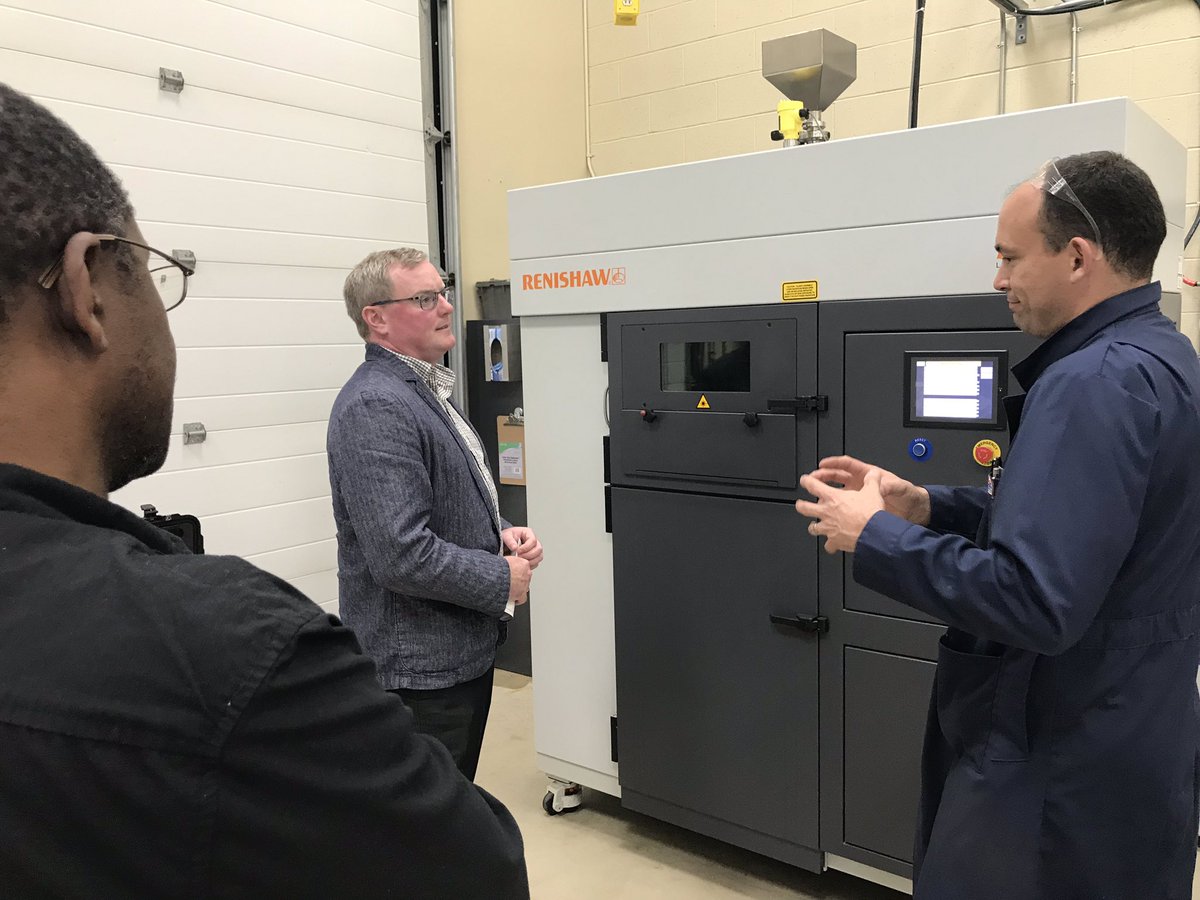 NSCCResearch's tweet photo. Ken Doyle from @techaccesscda at #nsccOpenHouse checking out some of the technologies that are being used in the College’s new Technology Access Centre #3dmetalprinter #SEATAC https://t.co/XAtl0DovnY