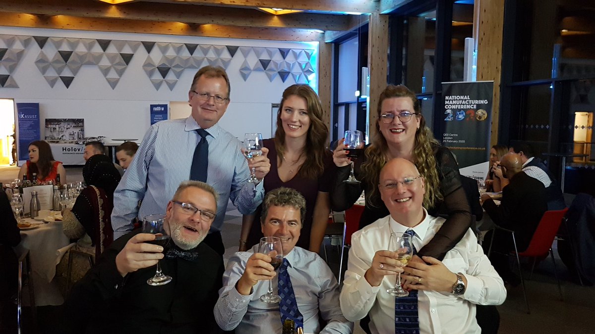 deanbaker85's tweet photo. Pleased to be at @MakeUK_ awards dinner with @the_MTC_org tonight! #mfgdinner #ukmfg #MTC https://t.co/1aegEVIAkF