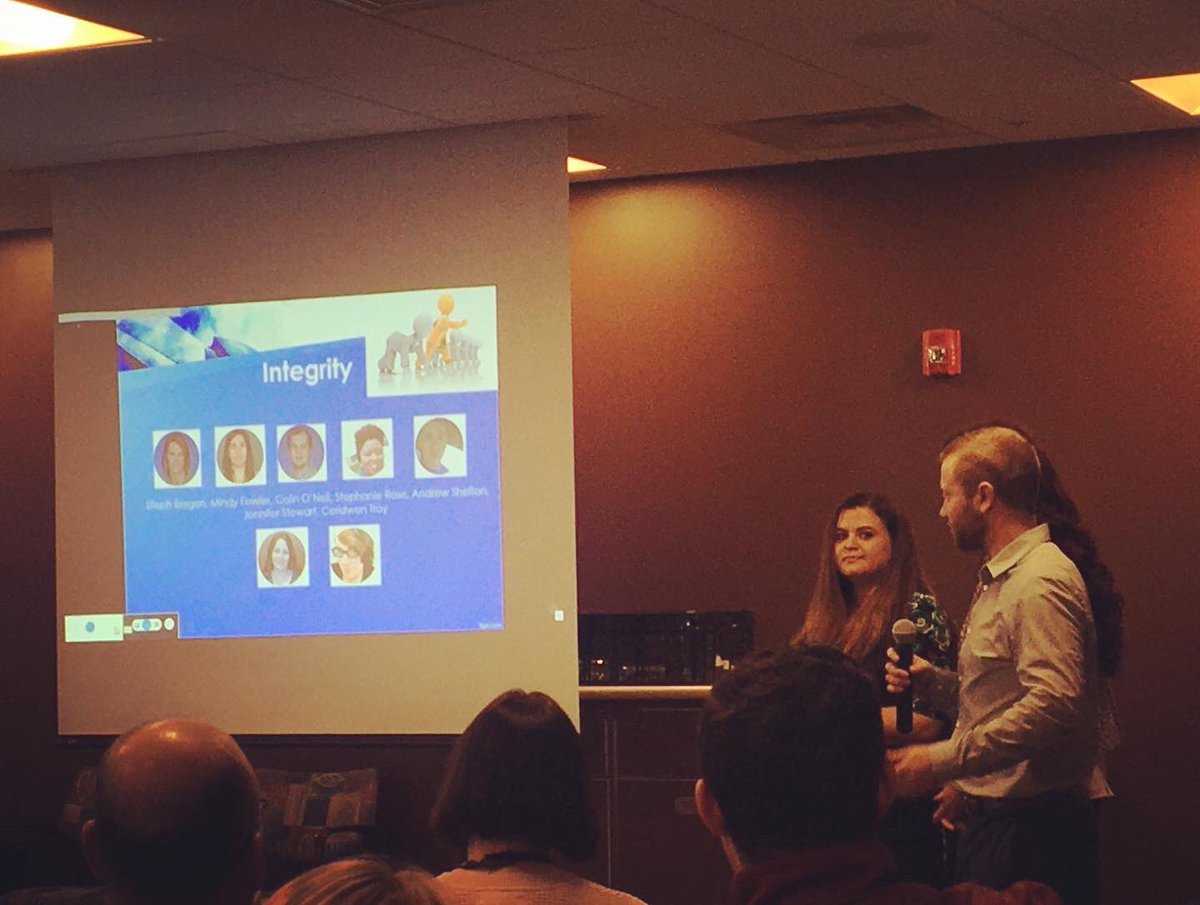 team_weshare's tweet photo. Employees living Paychex Values 
.
.
.
.

#teamweshare 
#WeAreESR
#paychex 
#paychexproud
#paychexagency
#servicelife
#thepowerofsimplicity 
#paychexisit
#paychexvalues https://t.co/2XwtaBjaZg
