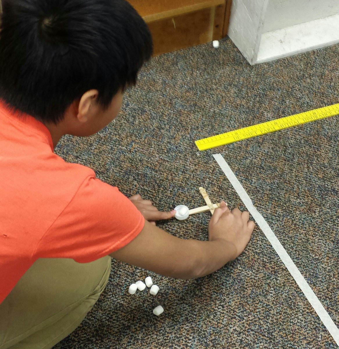 hmslibrarysd's tweet photo. HMS Makerspace Today: Building marshmallow catapults. How many centimeters will your marshmallow go? #HuronTigers #hmstigers https://t.co/CzsVJuRC1V