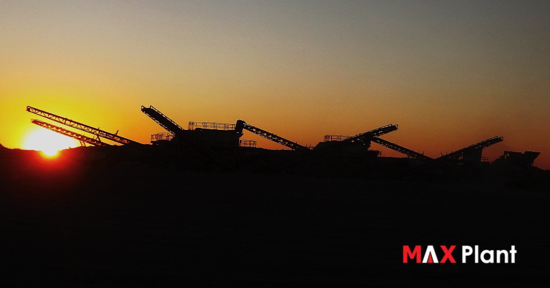 MAXPlantAu's tweet image. Amazing sunrise over this MAX Plant in Australia. 

#maxplant #sunrise #modularplant #jawcrusher #conveyors #ironore #australianmining #conecrusher
