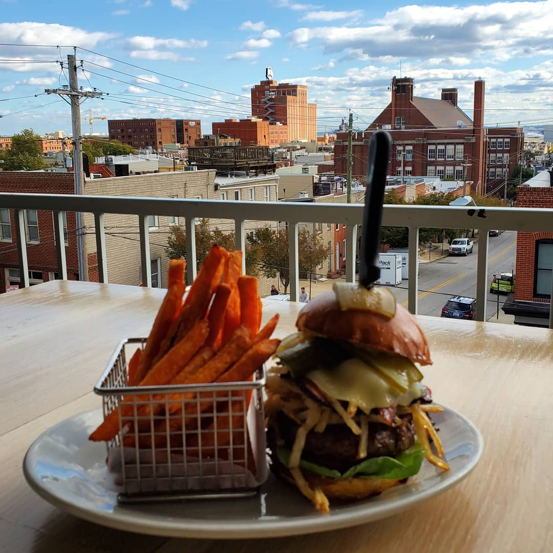 Pastrami Mommy: house burger, pastrami, habanero pickles, crispy potatoes, spicy mustard

#burgerwithaview #pastramimommy #happyhour #theupstairs #thatview #thechasseur #canton #cantonbaltimore #charmcity #charmcityeats #baltimoreeats #baltimore #foodporn #bestchef