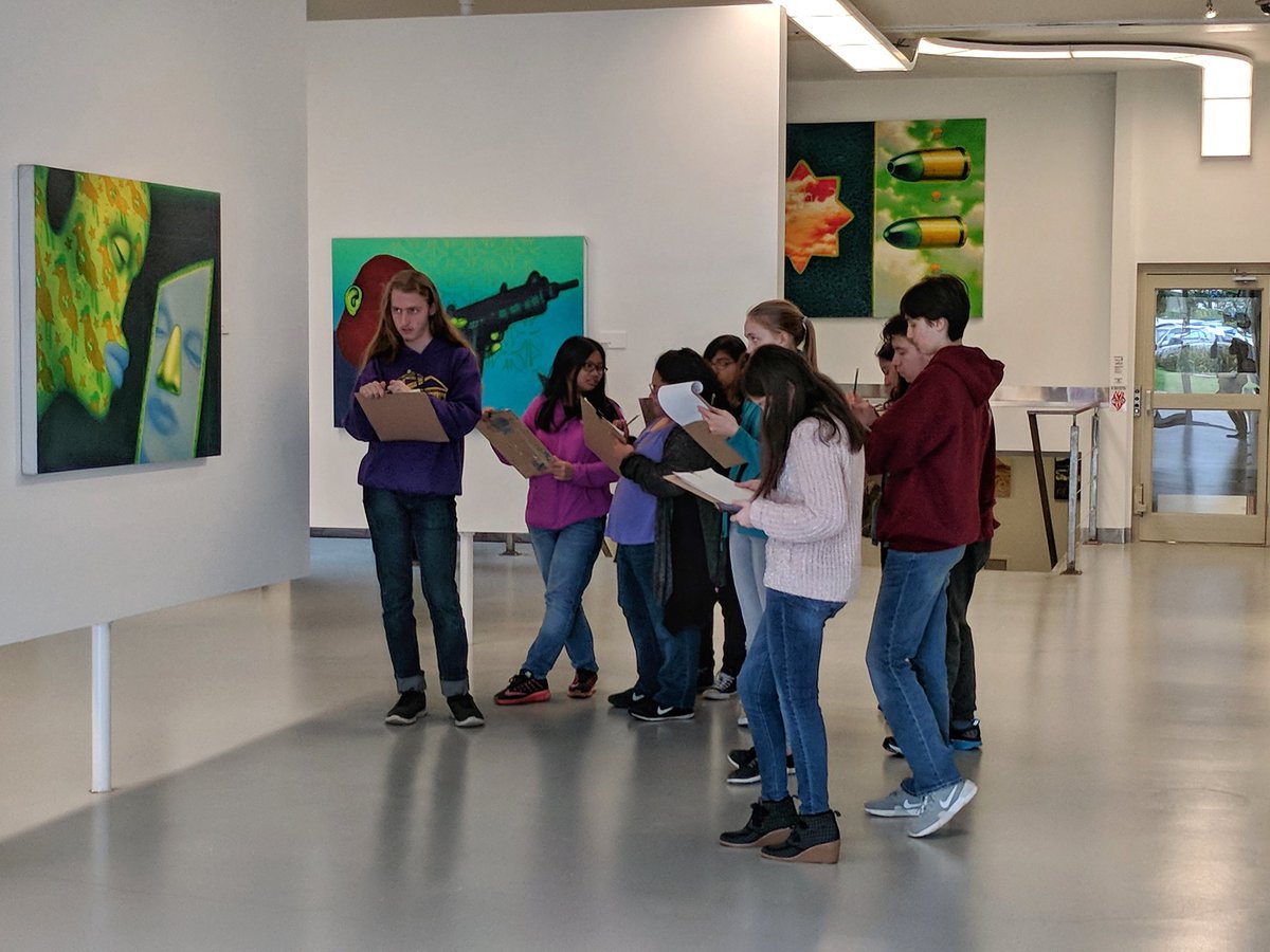 EdPaschkeArtCtr's tweet photo. EPAC is thrilled to collaborate with the amazing Dr. Ariela Lazar and The @UChicagoGraham School to partner with students from all over Chicago to explore Ed Paschke's unique style and unusual approach to subject matter.

#grahamschool #universityofchicago #edpaschke https://t.co/cJKavdgwIf