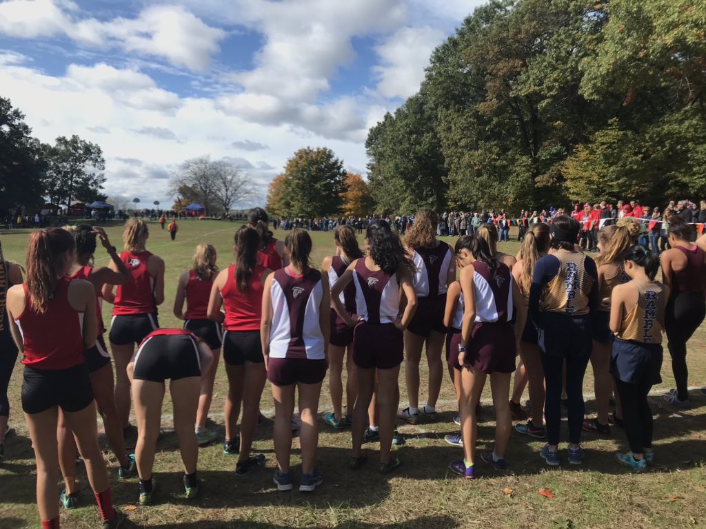 xc_ford's tweet photo. Successful XC meet ✅ 8 runners were All-Conference in the MAC White &amp; lots of great races!! Girls were also runner-up in the MAC White

Girls | Olivia Morowsky; Madison Kovacic; Sam Mazza; Rhea Chokker; Chelsea Shaner 

Boys | Jake Emary; Liam LeBlanc; Matt Lewandowksi https://t.co/OvbKUGF5Xl