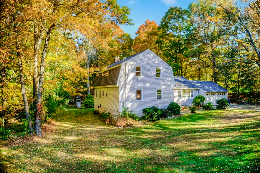 HommatiNetwork's tweet photo. 10 Essex Ln, Trumbull, CT 06611
Experience this house in 3D @ https://t.co/1Ajd5lZYkH
#Hommati #ctrealestate #homesforsale #connecticuthomes #ctrealty #fairfieldcounty #fairfieldcountyrealestate https://t.co/JwE4dq2sIZ
