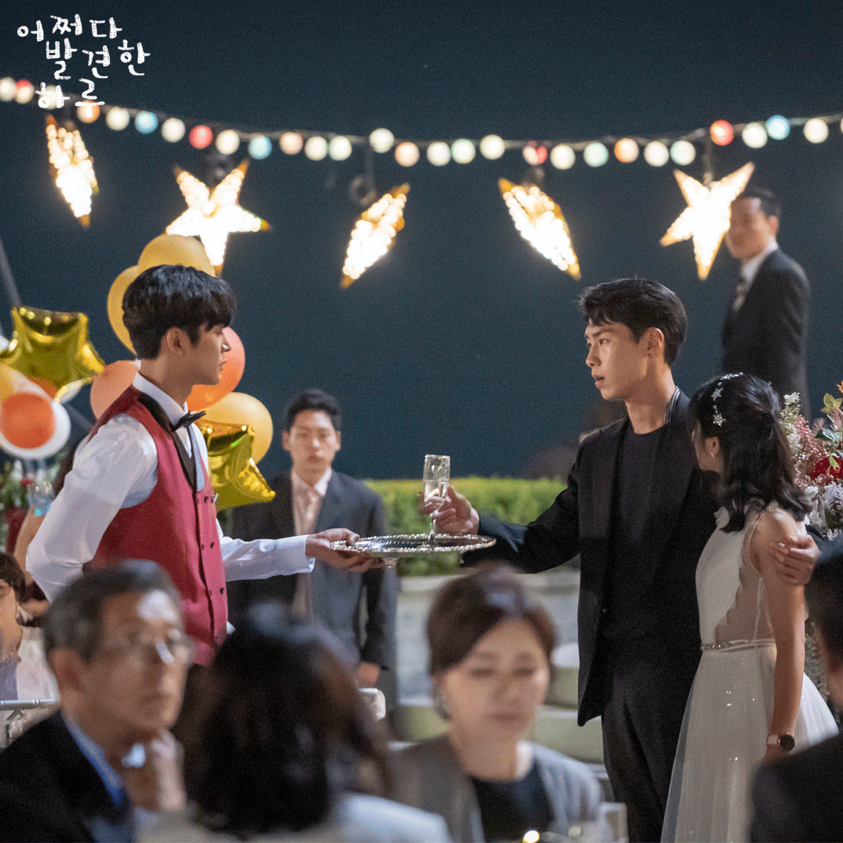 mbcdrama_pre's tweet photo. 삼각맛집 어하루.jpg
어제두 보면서 웃다가 잇몸 다 말랐다..

MBC 수목미니시리즈 <#어쩌다발견한하루>
수목 밤 8시 55분 방송✔

#mbcdrama #어하루 #김혜윤 #로운 #이재욱 #드라마틱9 https://t.co/V8wdYp4GWr