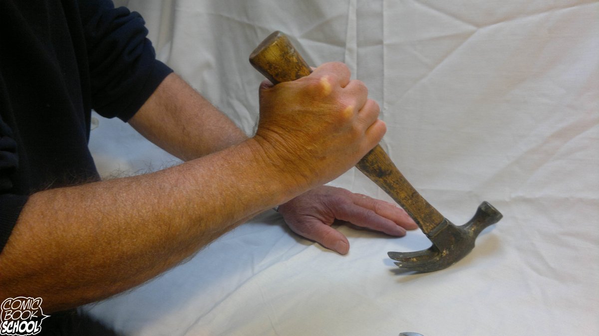 ComicBookSchool's tweet photo. #Photoreference of hands and a hammer.
#comicbookschool #visualreference #comicbookartist https://t.co/NORcEWcqZ0