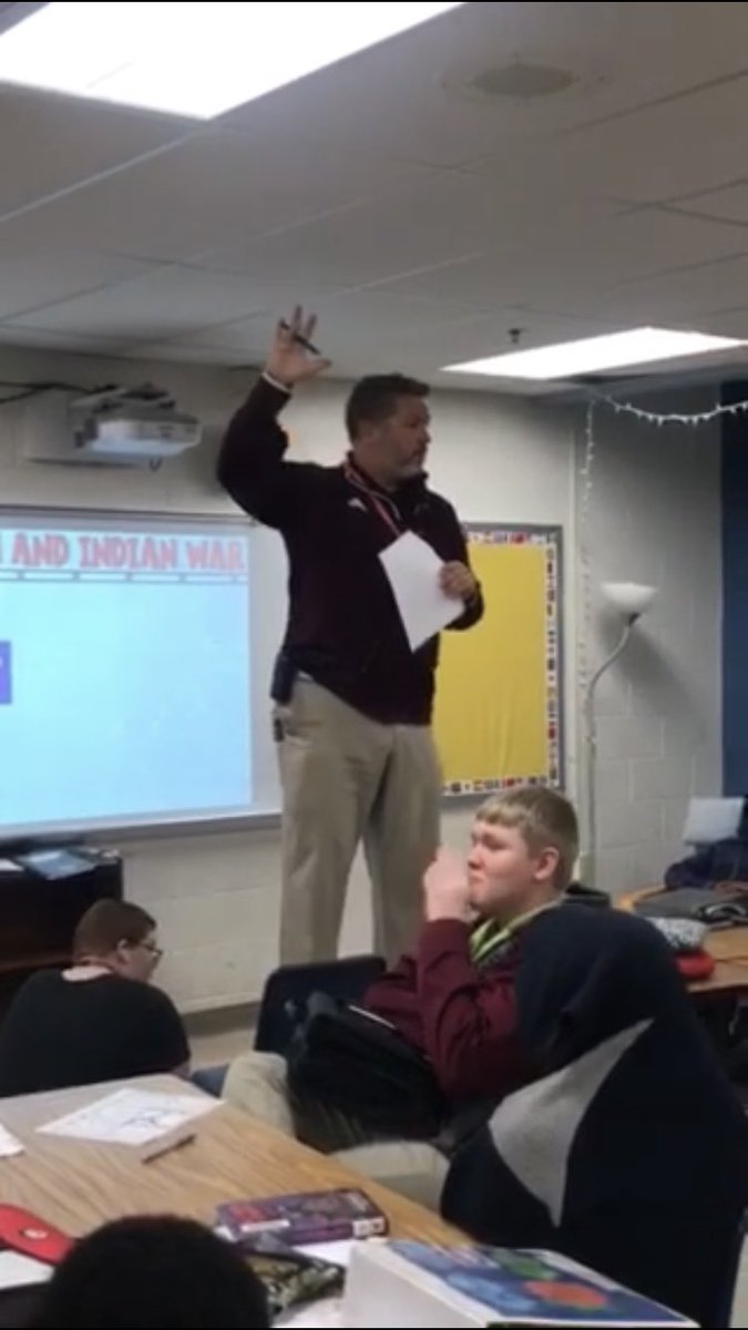 BoyB00ts_eth's tweet photo. No sub, no problem. We all hop in and get to work. Felt good to get back in the classroom. I’m not sharing my ridiculous video but it was fun. #IBelongHere #NoSubNoProblem https://t.co/LYCx9iCp0k
