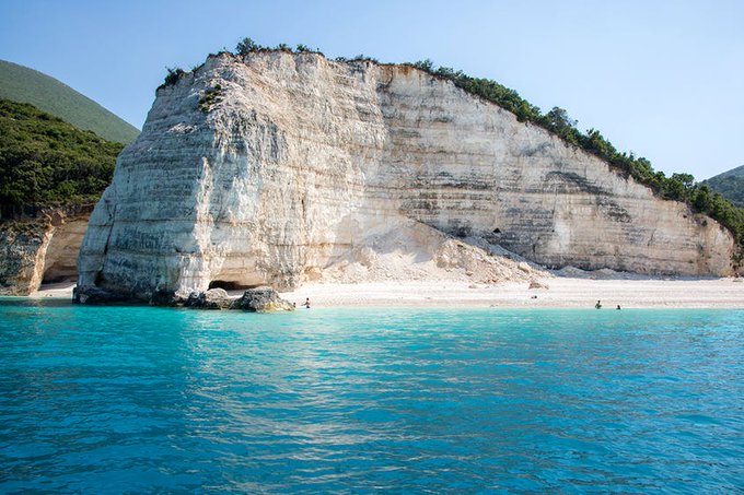 The best #GreekIslands for every traveler