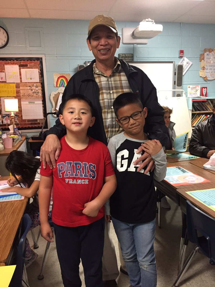 hietkel's tweet photo. Great Grand Buddies day in Room 217 today!! https://t.co/brVYK4JZbe