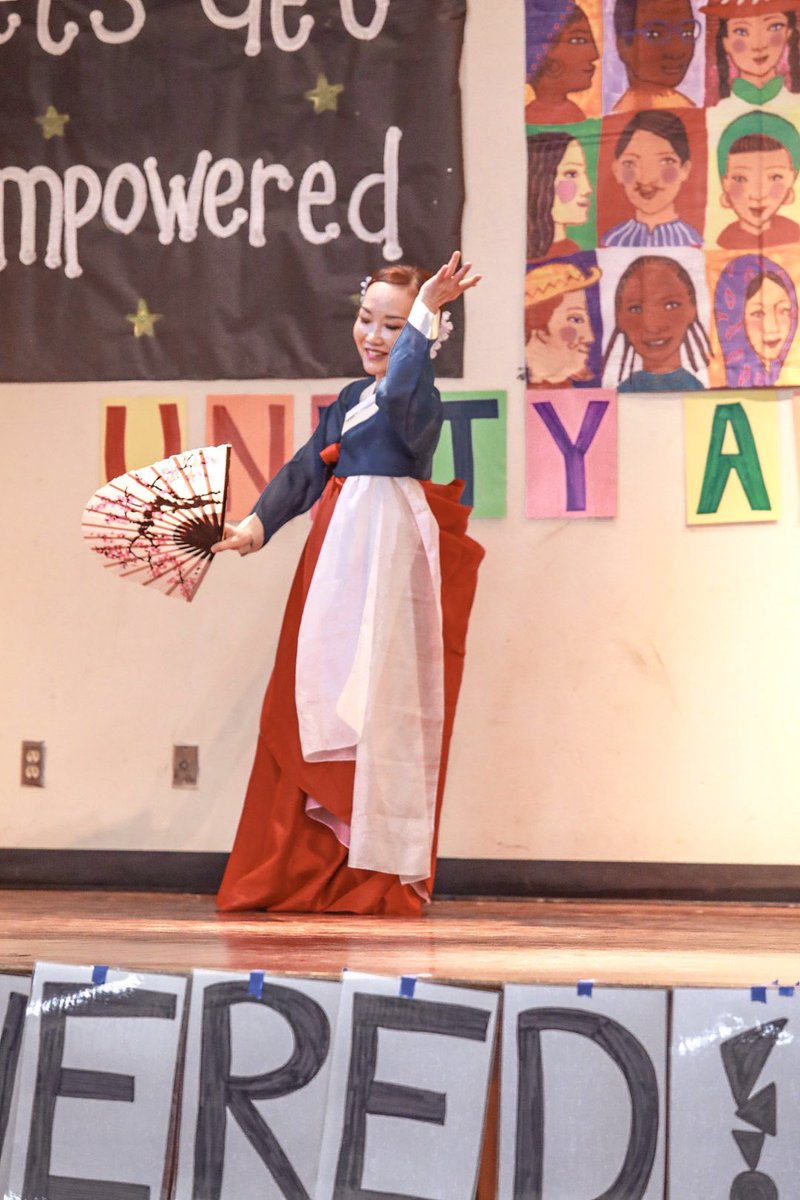 GetEmpoweredAll's tweet image. Let’s get empowered! A beautiful Korean dance of love. Community outreach Empowerment &amp;amp; Unity Arts Event Day @ResurrectionSc with @YMCALA 
#dayofempowerment #artsed #multiculturalarts #koreandance #empoweringkids #elementaryschool #specialevent #globallearning #unityindiversity