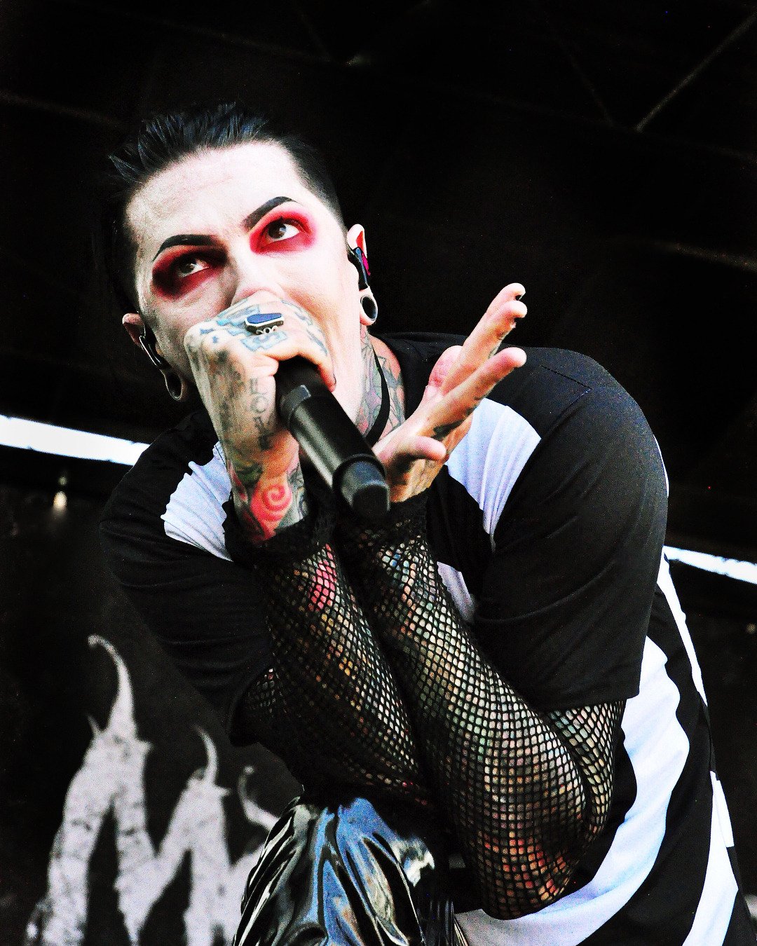     HAPPY BIRTHDAY CHRIS MOTIONLESS 