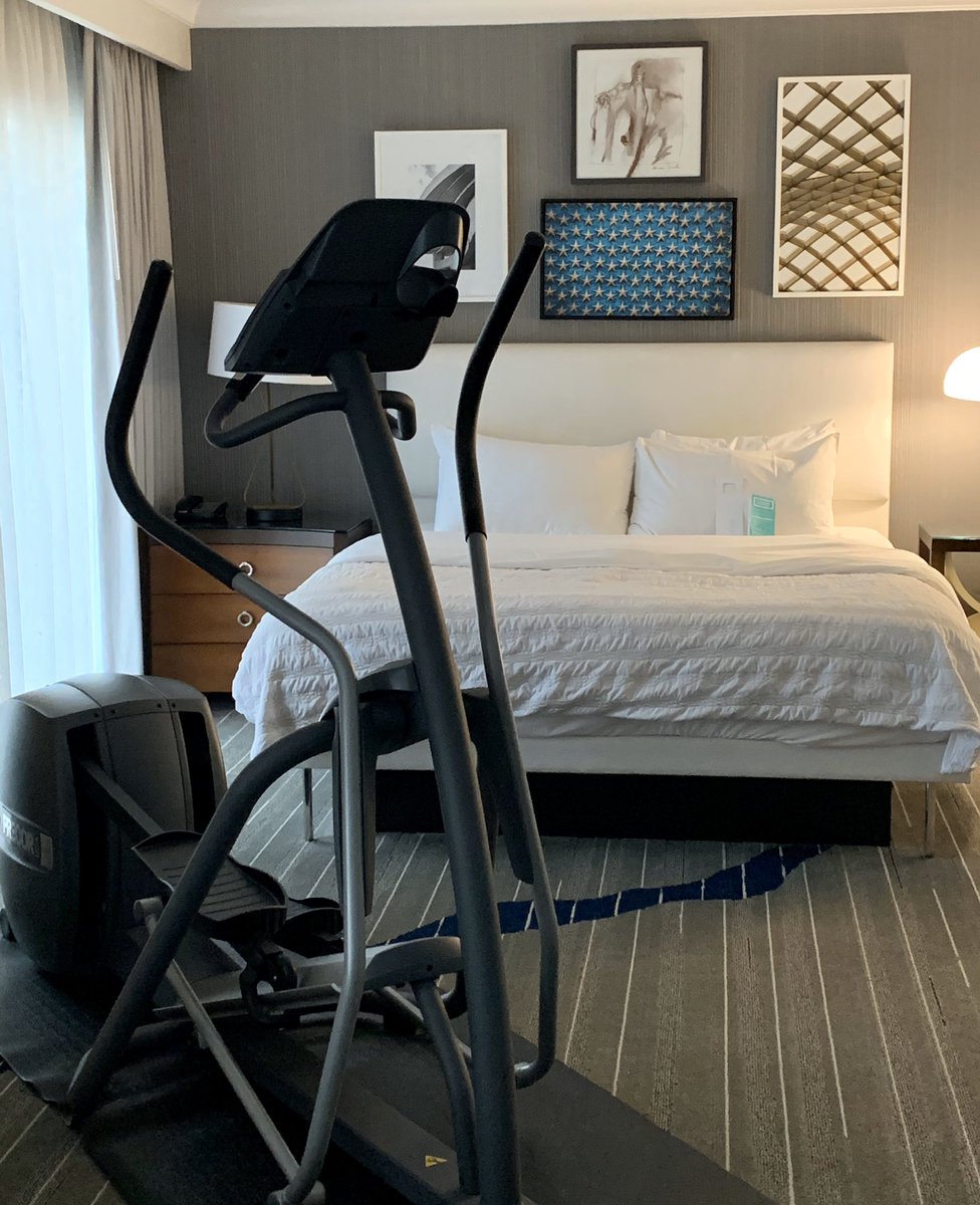 AltTravelBlog's tweet image. I wish all hotels had workout equipment IN the room! Thanks @ArlingtonLM for the awesome room!

#consultinglife #WorkLifeBalance