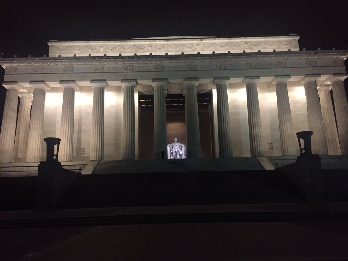 ArmySgtMajor's tweet photo. A quick 7 miles around Washington DC before work this morning. Our @BritishArmy has given me some amazing life experiences, I had never been on a plane before I joined our Army and this morning i got to do this👇🏻@BritishArmyUSA @armyjobs @USArmy @AUSAorg #adventure #sidebyside https://t.co/enOIW8H3dD