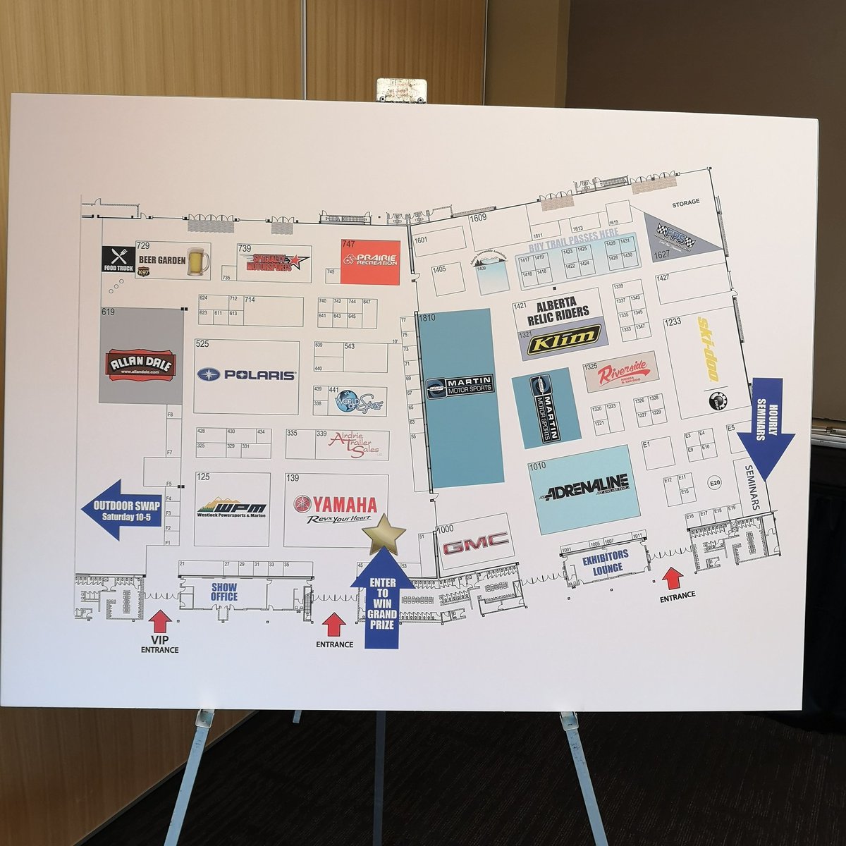 albertasledshow's tweet photo. Plan your shopping route for this weekend!🛒🛍️🛷
#yegevent #snowmobileshow #Yeg #Winteriscoming https://t.co/8kSy0xUU0A