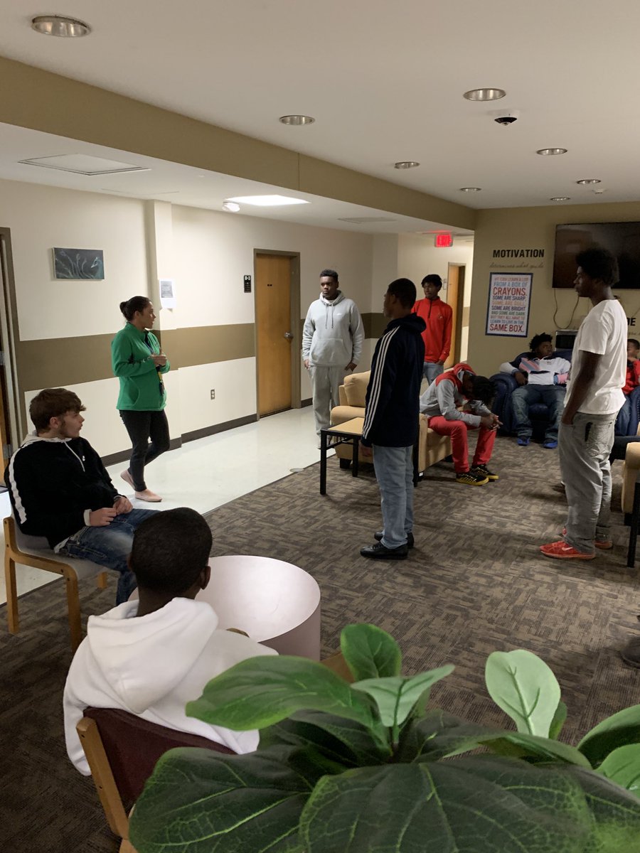 CounselorDLewis's tweet photo. Hearing about dorm life &amp; what the facilities have here at JobCorps today. All the things that u would find at a university are here too! (Cafe, dorm, comp. lab, classes, rec area, gym, etc). Best part of JCorp...IT’S FREE!!! #getpaid2learn ⁦@MinorDaniels⁩ #nodebtafter https://t.co/fYgXOPfFvx