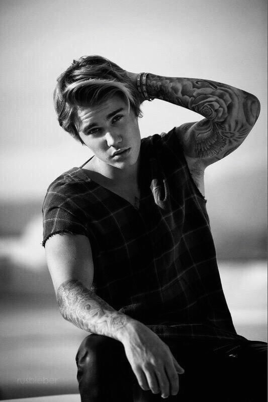 hottestpworld's tweet photo. Justin Bieber https://t.co/8r88O7Mf62