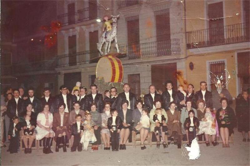 CorredorFalles's tweet photo. 5é🎂de la✍️més extensa desenvolupada x capítols #Crònica #Falles2014 #Algemesi @VPfalla @falla3moreres #Art #искусство #Kunst #øhep #sztuka #apt #múvészet #umêni #τέχνη #artã #アート #艺术 #예술 #Falles #法雅节 #Фальяс #Història #RiberadelXúquer https://t.co/LcTOviC0oL https://t.co/lMzLODx4iZ