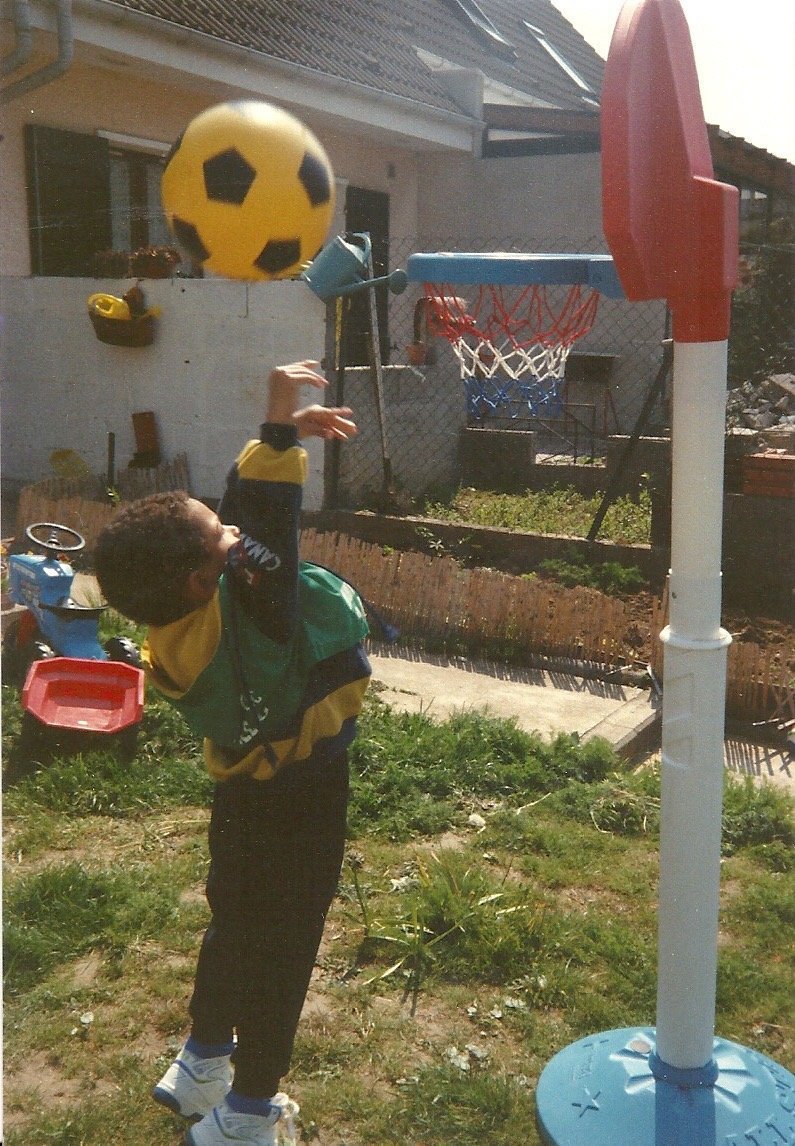 YOUNG HORNETS THREAD 👀

#ThrowbackThursday X #JrNBAWeek