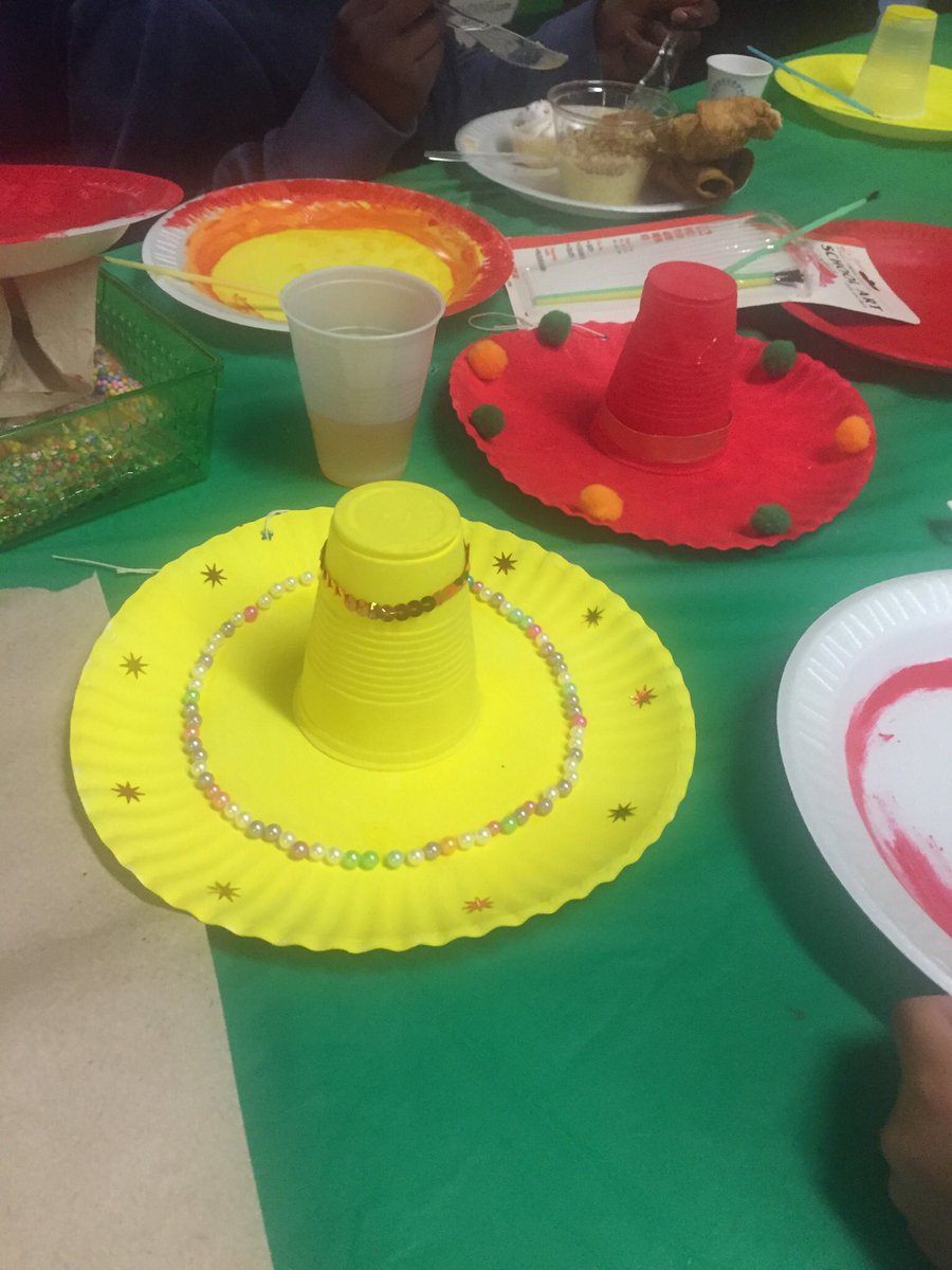 RWMSprov's tweet photo. Latin Heritage Night! Food, games, arts &amp; crafts and music!! Great night celebrating with our school community! @pvdschools @MSzone_PPSD @jspeakstruth @AInfanteGreen @chrisgibbons422 @SanacoreChris https://t.co/nYGTZdfwZC