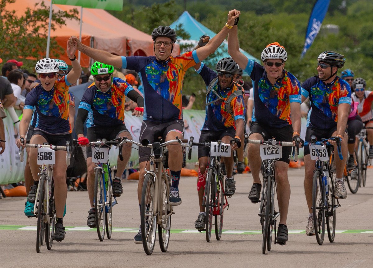 MarathonOil's tweet photo. Registration for the 2020 #TexasMS150 is now open! Join us in the fight against #MultipleSclerosis and let’s #EndMS! You can sign up to ride, #volunteer or #donate here: https://t.co/XlCX4kYPD4 #TeamMRO #LivingOurValues #WeRideToEndMS #OneTeam @TexasMS150 @mssociety https://t.co/IADrRk8kO9