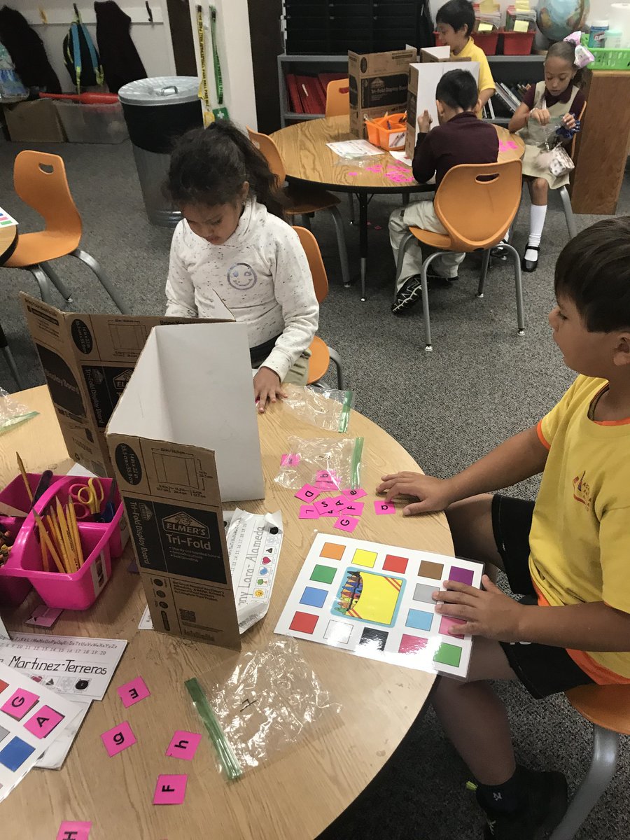 AcademiaCharter's tweet photo. La Academia uses #Kagan Cooperative Strategies to help students learn. This month our focus is on the strategy #MatchMine. Check out the students using this strategy in the classroom #KaganADED https://t.co/xs4I70IRaR