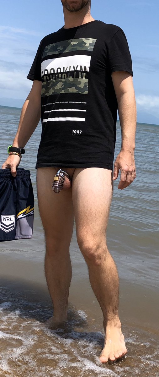 downunderffsub's tweet photo. Day 18 of #locktober my balls are filling up.. I had to get some sun on them down at the beach.. #teamlocked #chastity #cagedcock #publicnudity https://t.co/rNsMbVdilG