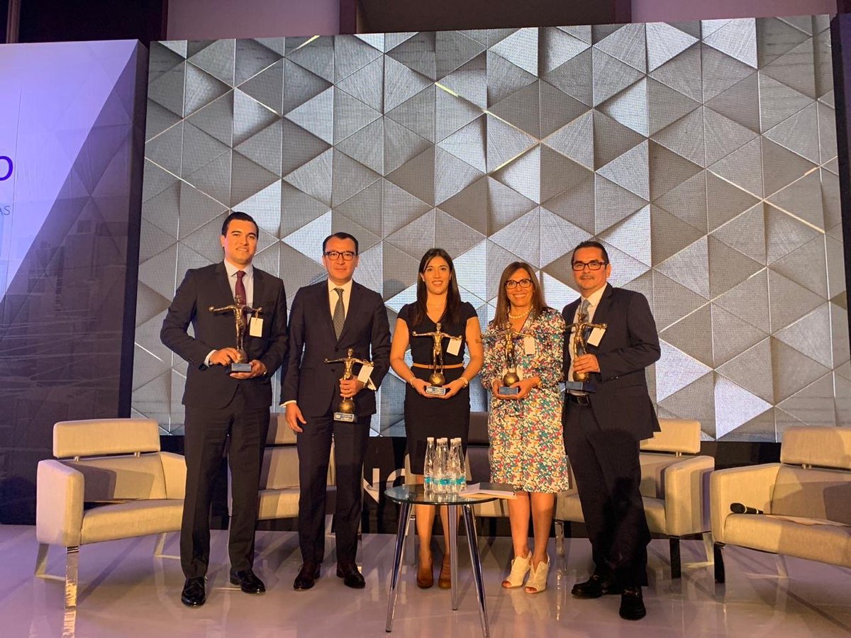 BMVMercados's tweet photo. En el panel participaron: 
·   Gabriela Alvarado de @bancomext 
·   Francisco Valle de @HRRATINGS 
·   José Guadalupe Hernández de Pueblo Bonito
·   Jesús Arturo Ascencio de GPI Global Practice México
·   Verónica Cordero de la Bolsa Mexicana de Valores https://t.co/UWFamyyXFj