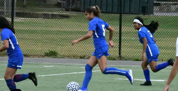 ROBERTJBANNIST1's tweet photo. Today was a great end to my work day. The Saunders HS Girls Soccer team ended the season with a win.
Ending the Regular season with 7 wins and 8 losses. Now waiting to see if we will make the playoffs. 
I've never coached soccer before. 
But enjoyed it. @YPS_Athletics thanks. https://t.co/70zaQ5fxYn