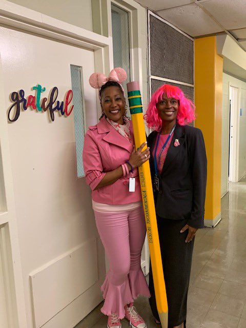 AlgiersCharter's tweet photo. Our school staff and team rocked their pink today as we honored Breast Cancer awareness month and celebrated all of the survivors within our organization! #breastcancerawareness #AlgiersCharter #ACway https://t.co/x3tRxMKK3b