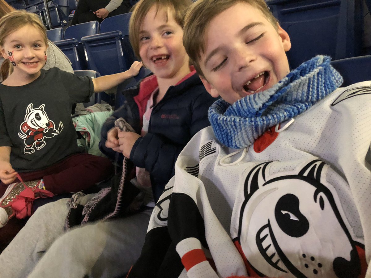 Let’s get this turned around boys!!!! #harriettubmanschool @htubman2015 is ready to cheer you on!! Sec102 row G seat 6-9 @OHLIceDogs @BigMarcosPizza