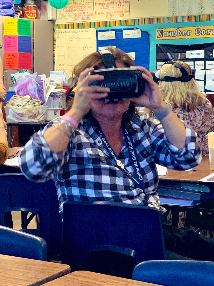 DHSoto's tweet photo. Trainers from @csuf leading #LHCSD educators through #VR and #AR training. exploring the ocean floor, visiting museums, and chasing dinosaurs utilizing @GoogleForEdu #Expeditions. https://t.co/JUUXrnT595