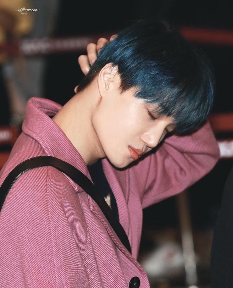 jonginpic's tweet image. Sleepy head 👼🏻
