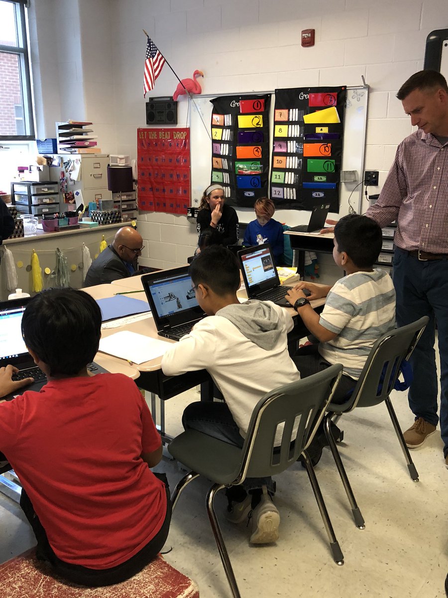 lauralissak's tweet image. Watching my students explain what they were learning to education leaders from all over the country gave me the warm fuzzies. :) #lcpscodes #mserstory #digitalpromise2019