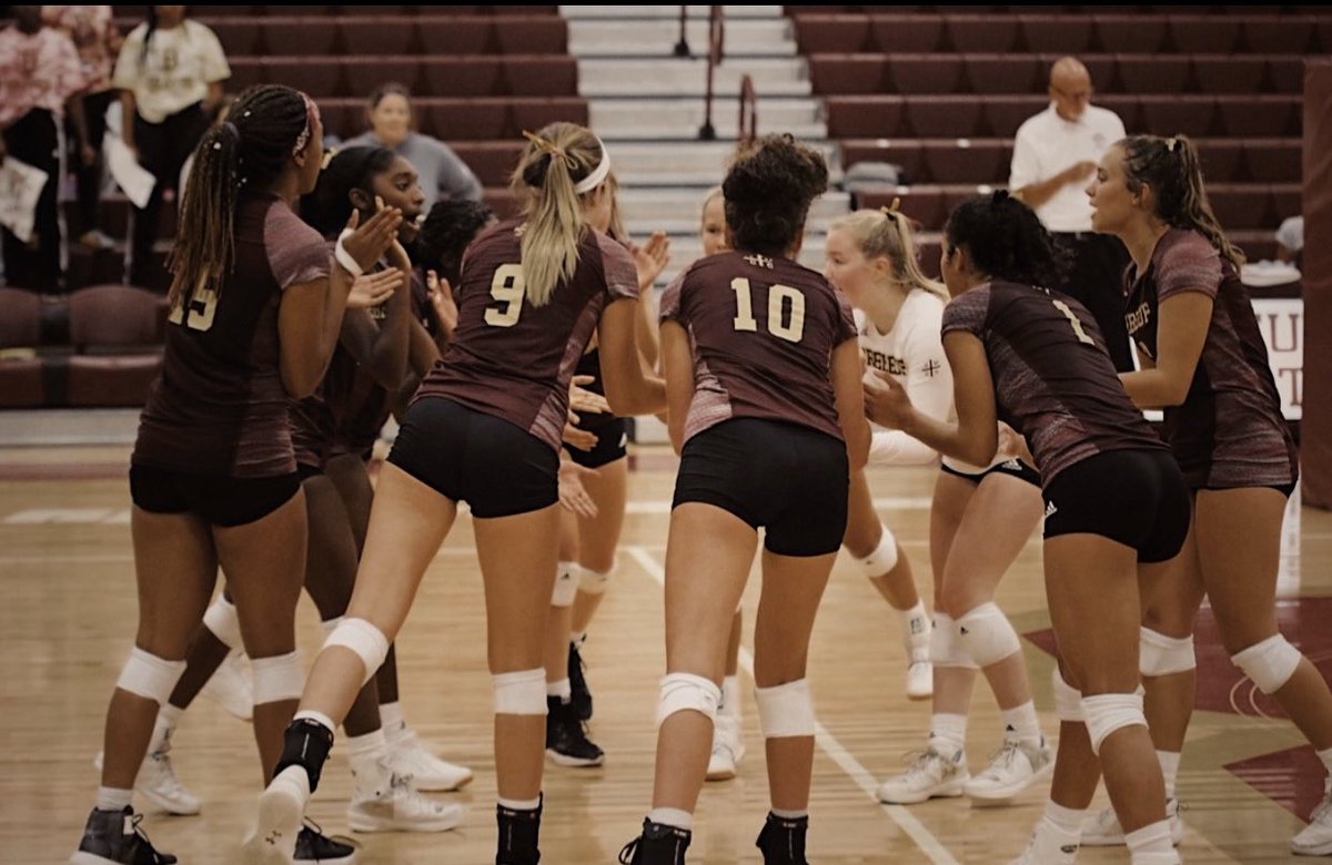 maddiesiegz's tweet photo. FIRST ROUND OF SECTIONALS ✅ #13not1 @BrebeufVB @BrebeufSports https://t.co/JeHAf5Iy4f