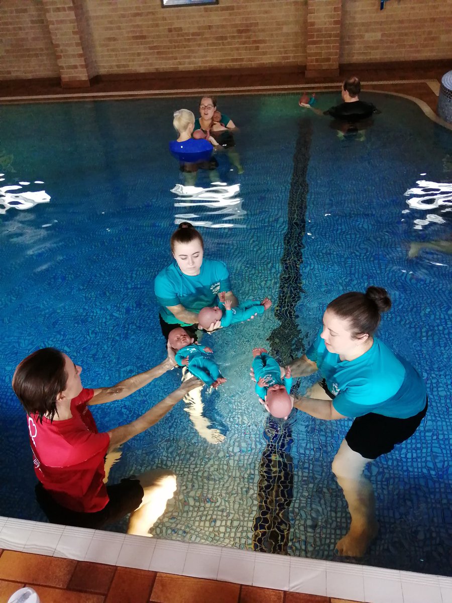 KickandSplash's tweet image. Love my job. Forgotten how much I love passing on my skills of teaching #babyswimming to new #PuddleDucks teachers. @BabySwimExpert @PuddletheDuck
