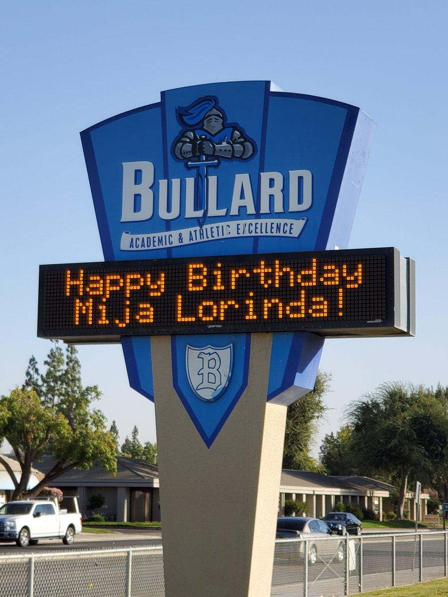 ItsMeMF's tweet image. Happy Birthday to Lorinda Zavala our Campus Safety @ Bullard High School. #mija #lorinda #bhsknights #bhs559 #bullardhighschool