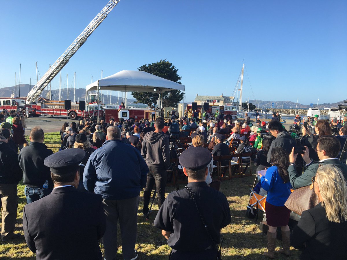 SFFDPIO's tweet photo. #LP30 Commemorative event today at Marina Green @SFFDNERT https://t.co/hPzNBKxdsJ
