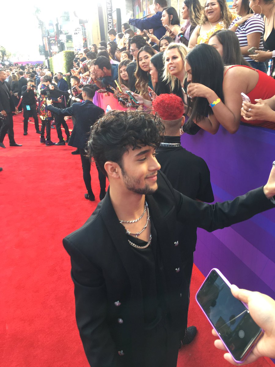 joelmichrus's tweet photo. ES PERFECTO NO??? 
JOEL MI AMORRRR

YA TU SABES CNCO EN LATÍN AMAS
#CNCOxLatinAMAS @CNCOmusic https://t.co/TEaKpD6SsC