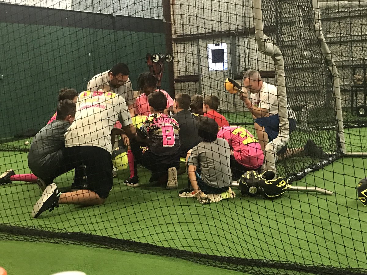 3rdMonkeySports's tweet photo. Summerville Vapor in, grinding away. They really show what dedication looks like. #thirdmonkeysports #summervillevapor #affiliateteamsareawesome #anotherweekanotherpractice #thisisdedication #alwaysgrinding #baseball #travelbaseball #youthsports #trainwhenothersdont #dobigthings https://t.co/ahHtCoewFy