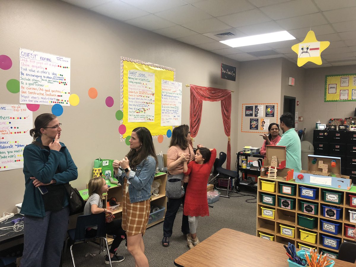 CounselorLG21's tweet photo. Such a great time with @KollersClass sharing our QUEST program and our classrooms, with parents! #LISDQuest #TheGreatestParkside https://t.co/RmfavqR8CV