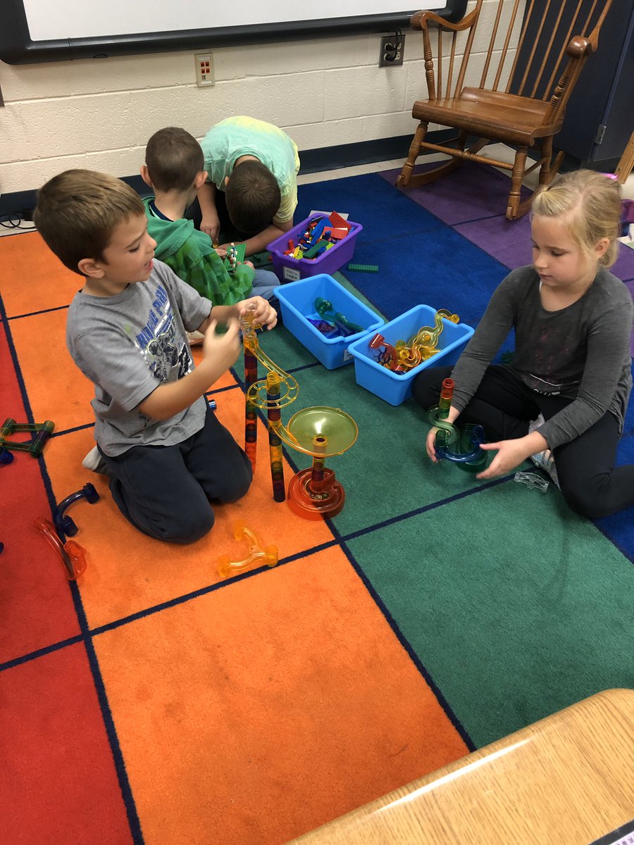 MariaPulli1015's tweet photo. @MrsGuthrieNWE check out your awesome kiddos rocking their morning bucket time 🐯 https://t.co/Th92uEsvk3