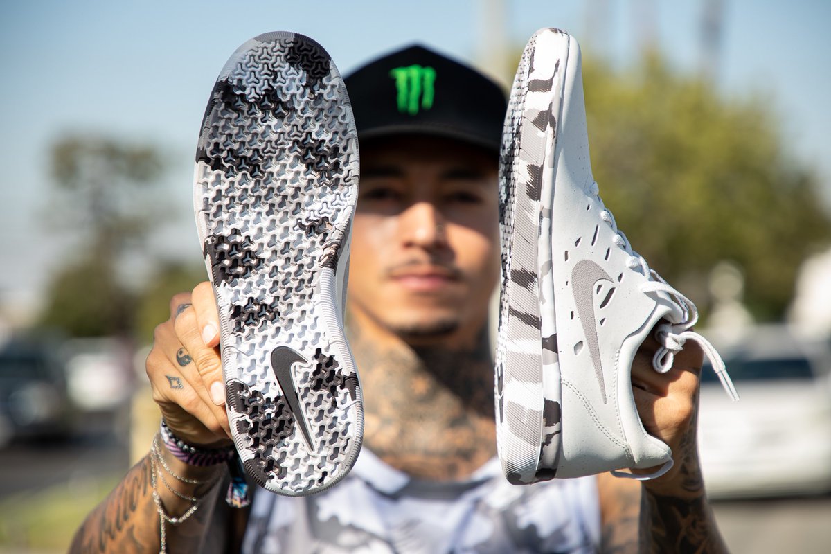 nyjah huston snow camo shoes