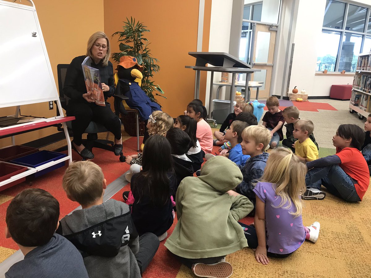 LizMartinezHES's tweet photo. Guided writing, monster library books and concentration happening in kinder today! #HerffES #HerffKinder #dreamjourneylegacy #weareboerne https://t.co/ICnm0w7ePG