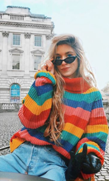 YjthOliver's tweet photo. So i have a question
What's your favorite thing about the new season?
ME:sweater😂

#sweater #knitwear #fashion #style #fallfashion https://t.co/KPtn5pSddw