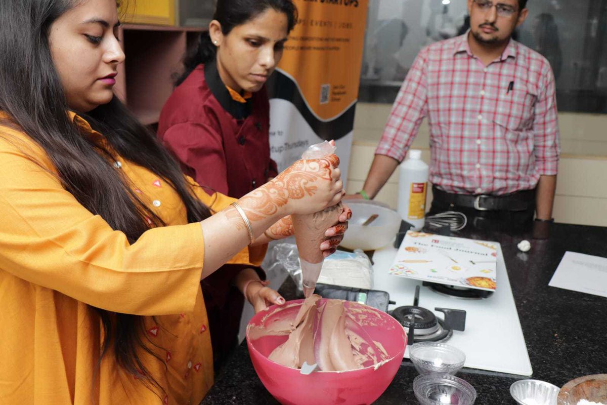 brew_hq's tweet image. Our yesterday&apos;s #MeetupThursdays by DIICS-Drishti Nanda International Institute of Culinary Sciences and​ co-hosted by @Statusbrew  and @CityOnPedals 
Join our Facebook group to be a part of our future events:
facebook.com/groups/amritsa…
#amritsarstartups #startuplife #statusbrew