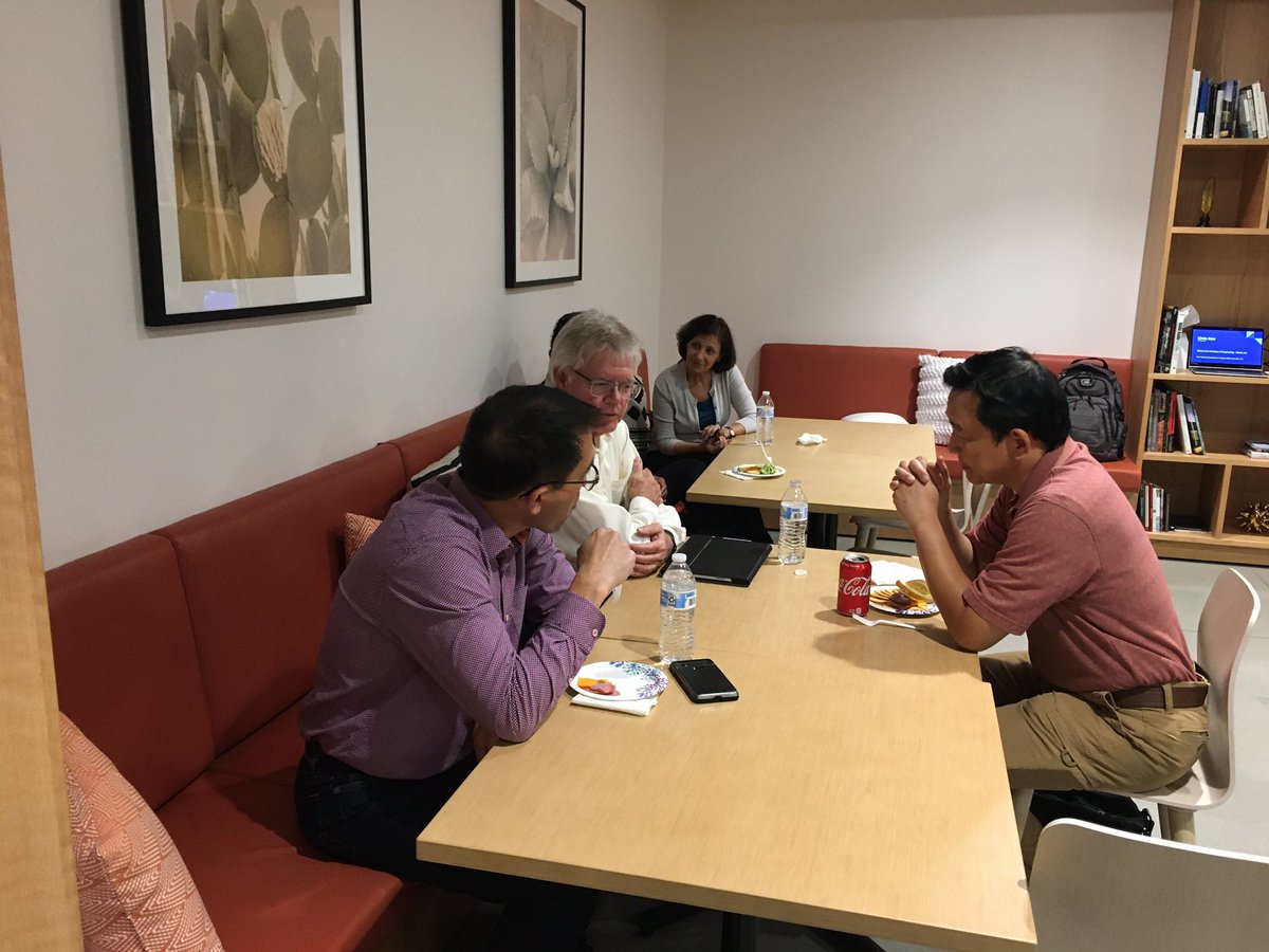 Just happiness here at OC CTOs 🍊 

#OCCTOs #Irvine #networking #events #tech #techleaders #orangecounty #California #CTO #LocalLeaders #Technology